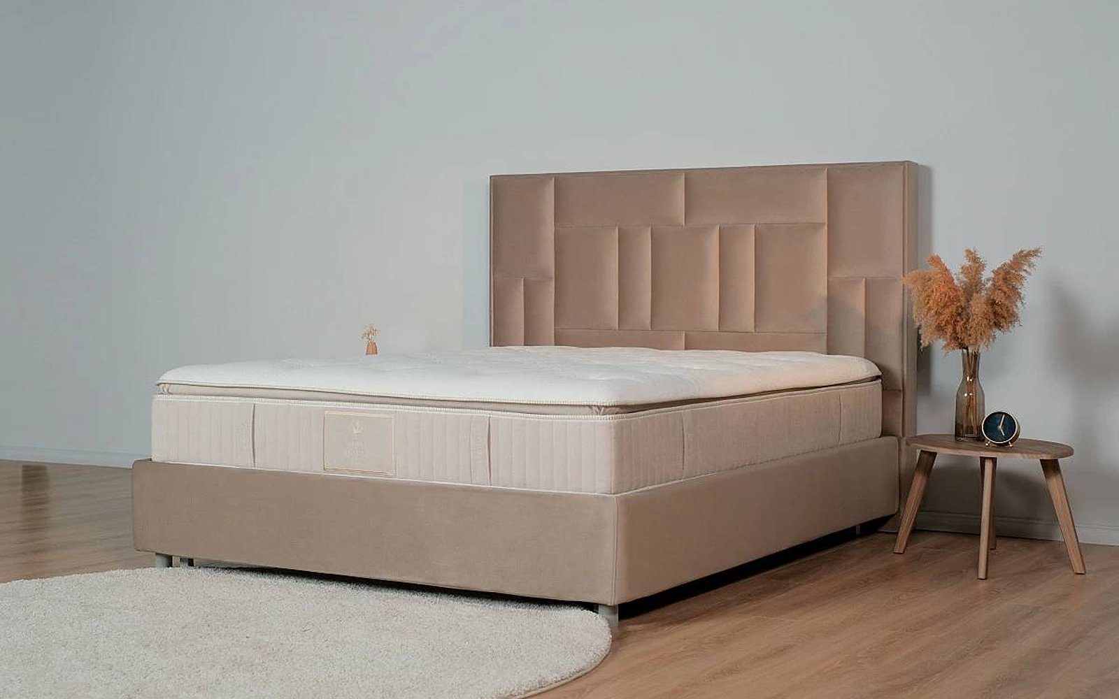 Catarina bed in a bedroom interior, view 5