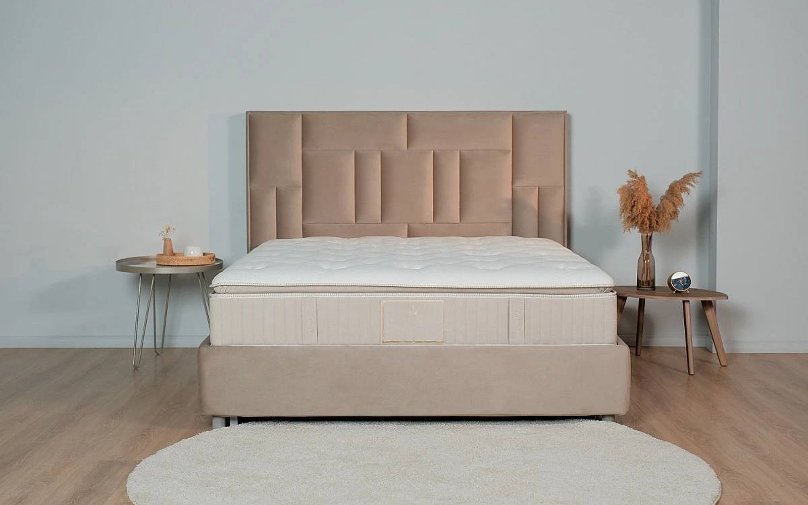 Catarina bed in a bedroom interior, view 7