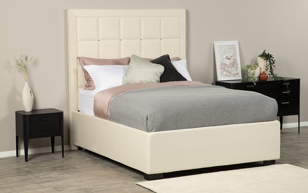 Duglas bed in a bedroom interior, view 3