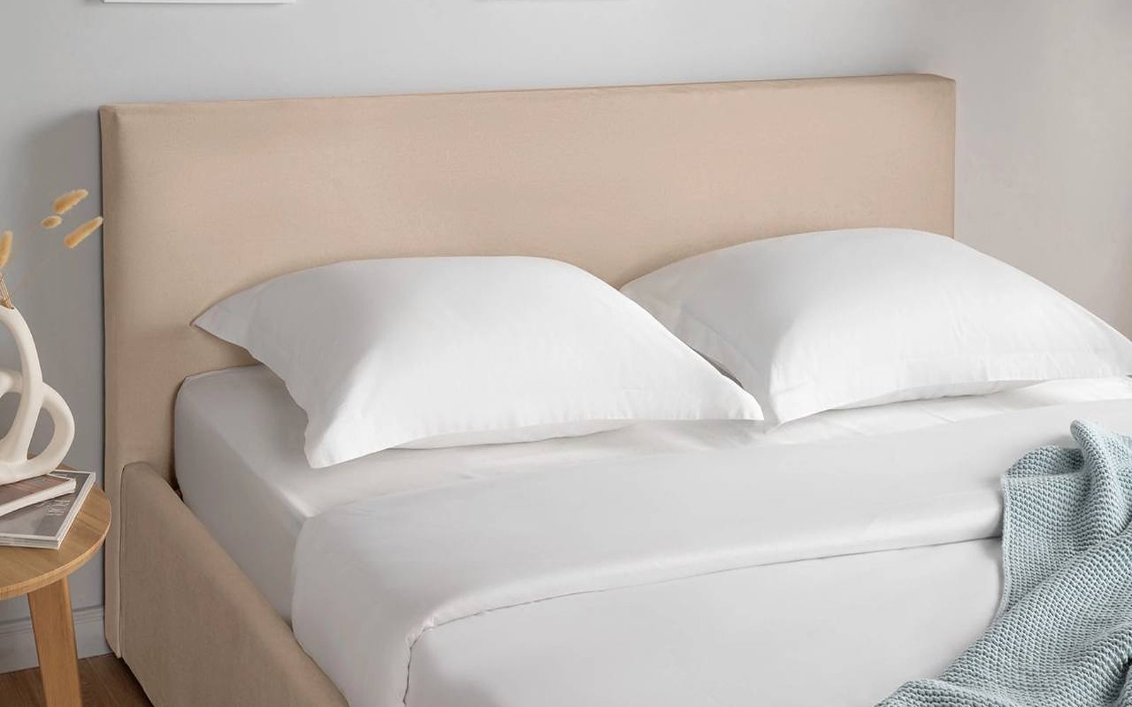 Mira Nova bed in a bedroom interior, view 2