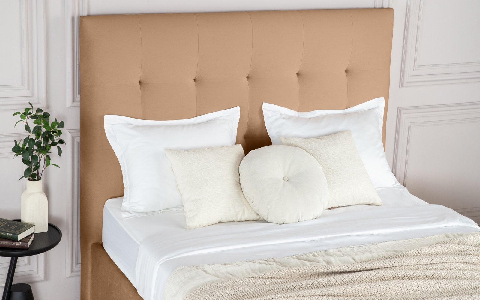 Silvana Nova bed in a bedroom interior, view 1