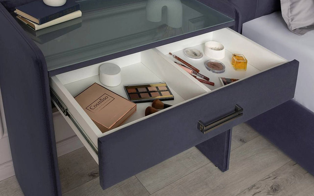 Fransis dressing table in a bedroom interior