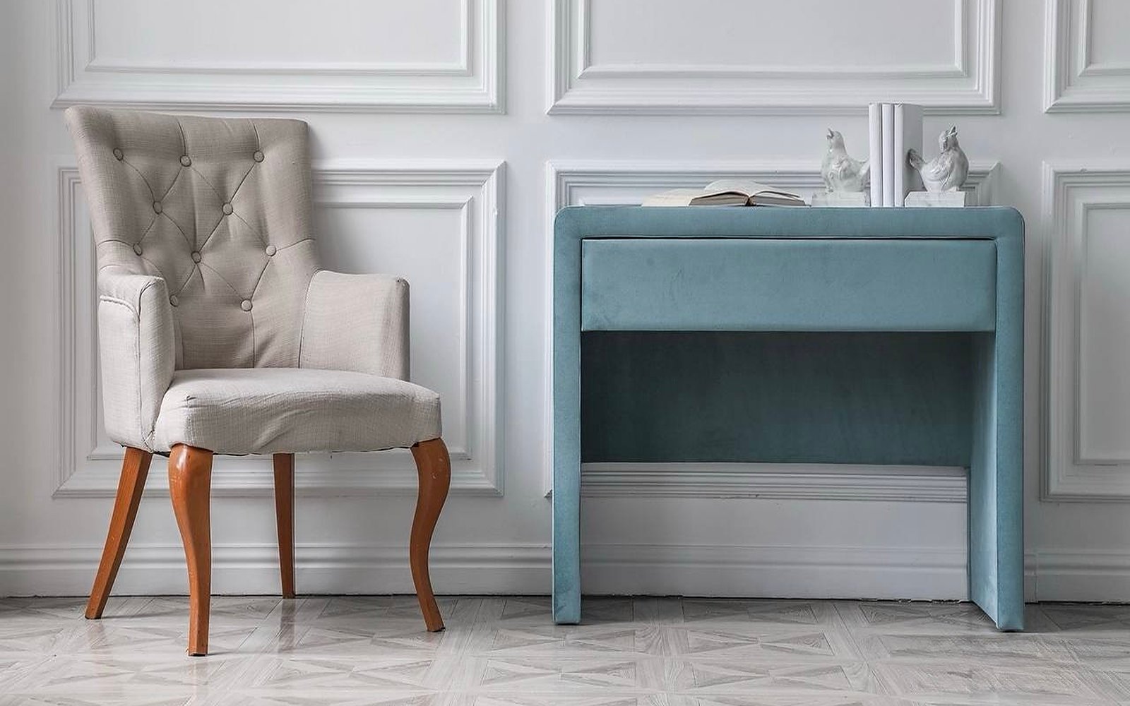 Orly dressing table in a bedroom interior, view 3