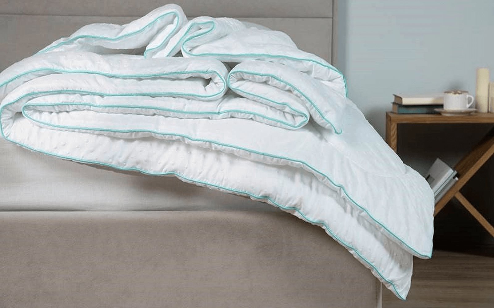 Fenix duvet in a bedroom interior, view 1