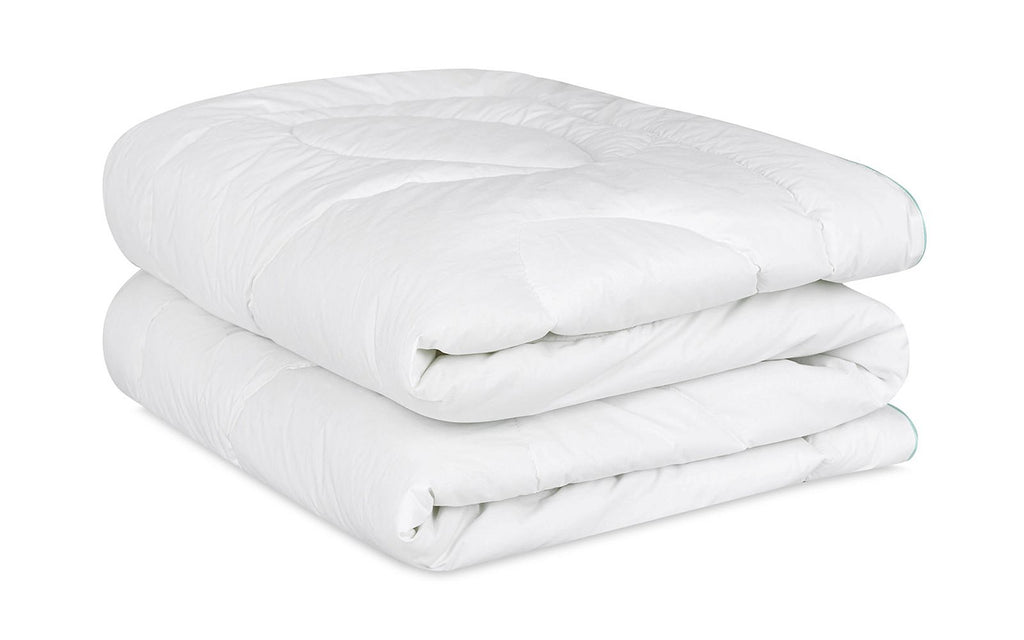 Freshly duvet, product photo on white background, view 1