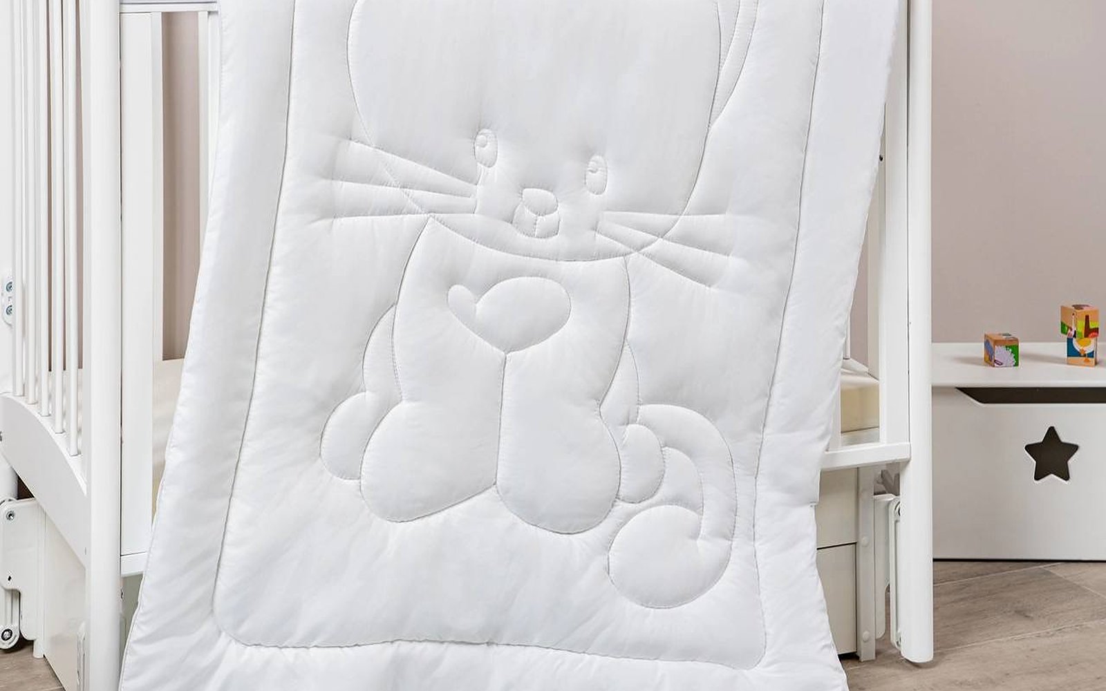 Kitty duvet, product photo on white background, view 1