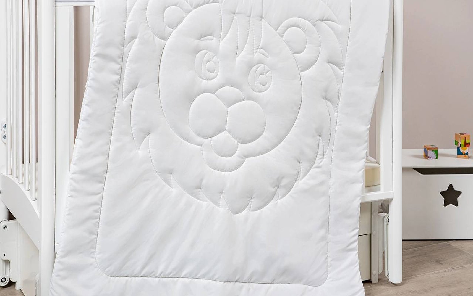 Lion duvet in a bedroom interior, view 1