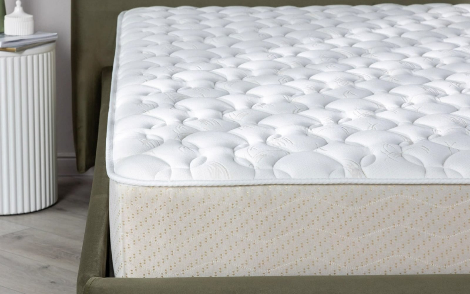 Family Comfort mattress in a bedroom interior, view 5