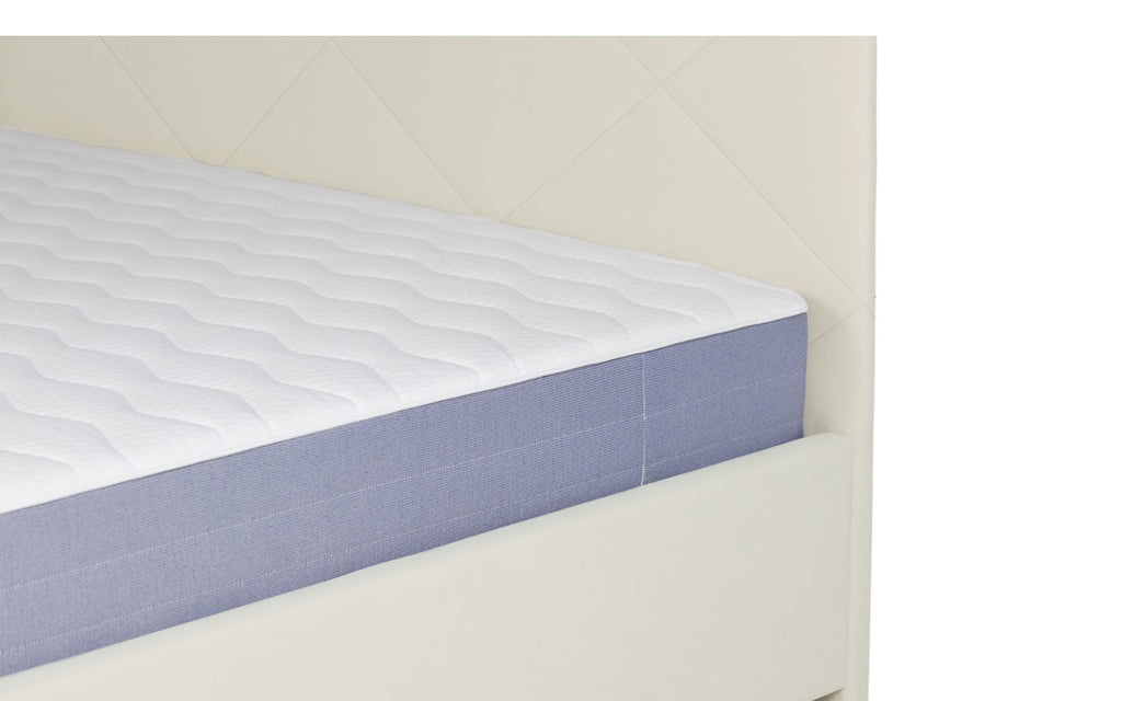 Roll Duet mattress, product photo on white background, view 7