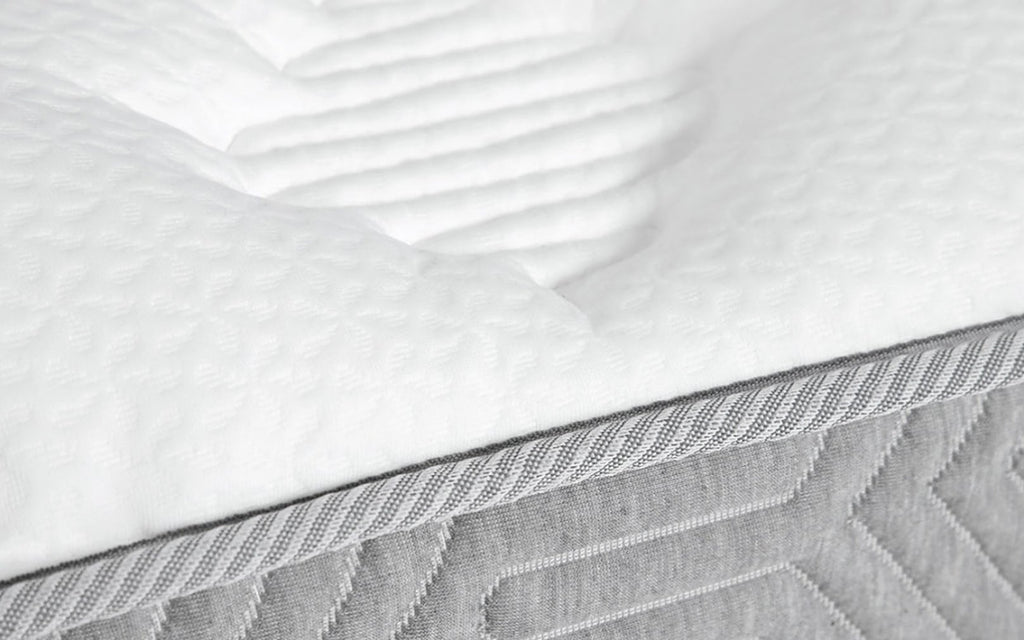 Technology Ergo Comfort mattress, product photo on white background, view 1