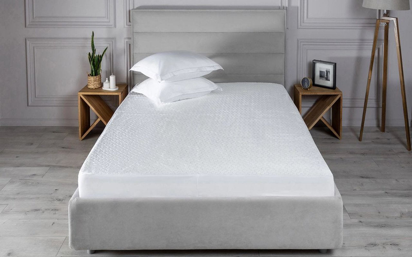 Arctic Plus mattress protector in a bedroom interior, view 2