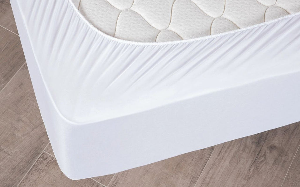 Simple mattress protector in a bedroom interior, view 5