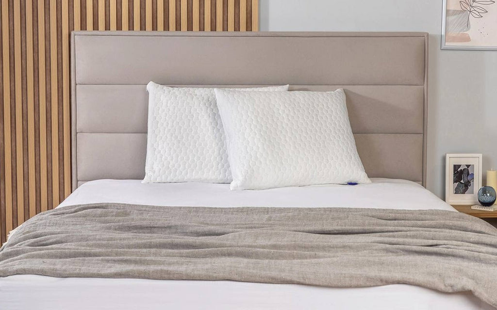 Arctic Plus pillow protector in a bedroom interior, view 2