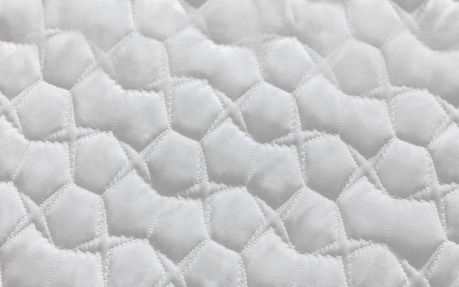 Arctic Plus pillow protector, product photo on white background, view 3
